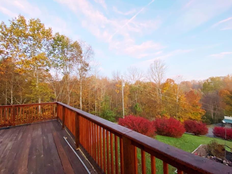 Dog Friendly! Views! Hot Tub! Close To Pf! Gsmnp Sevierville Exterior foto