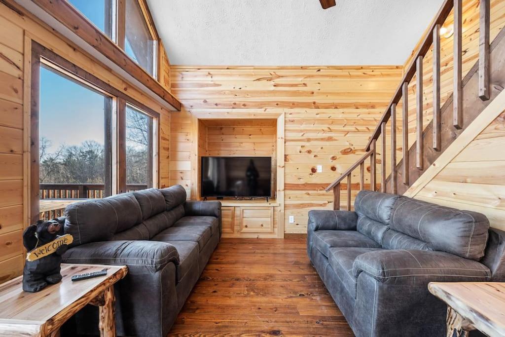 Dog Friendly! Views! Hot Tub! Close To Pf! Gsmnp Sevierville Exterior foto